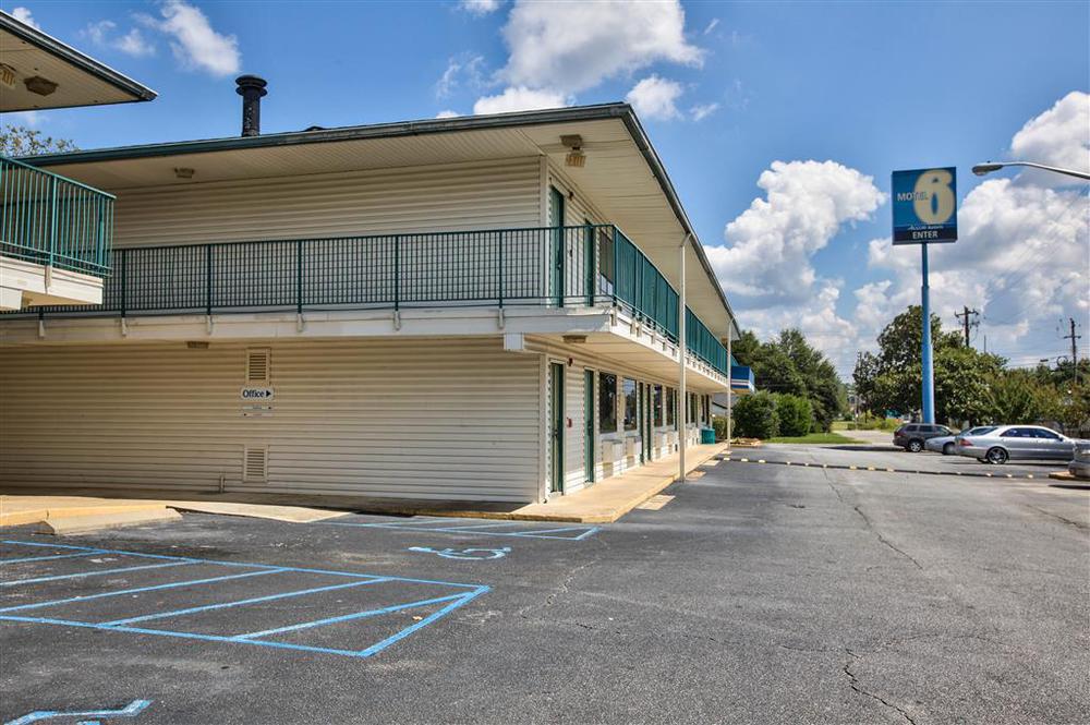 Luxury Inn Albany Exterior photo